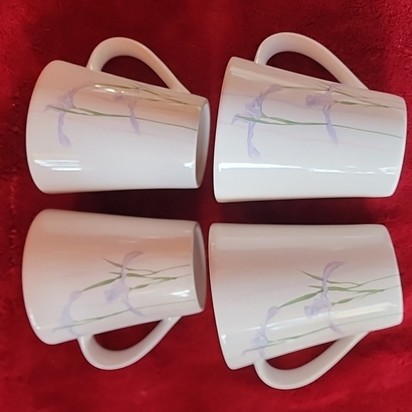 ☆Set of 4 Corelle Coordinates Stoneware. Shadow Iris Design. Coffee/Tea Mugs.☆ - Picture 2 of 8
